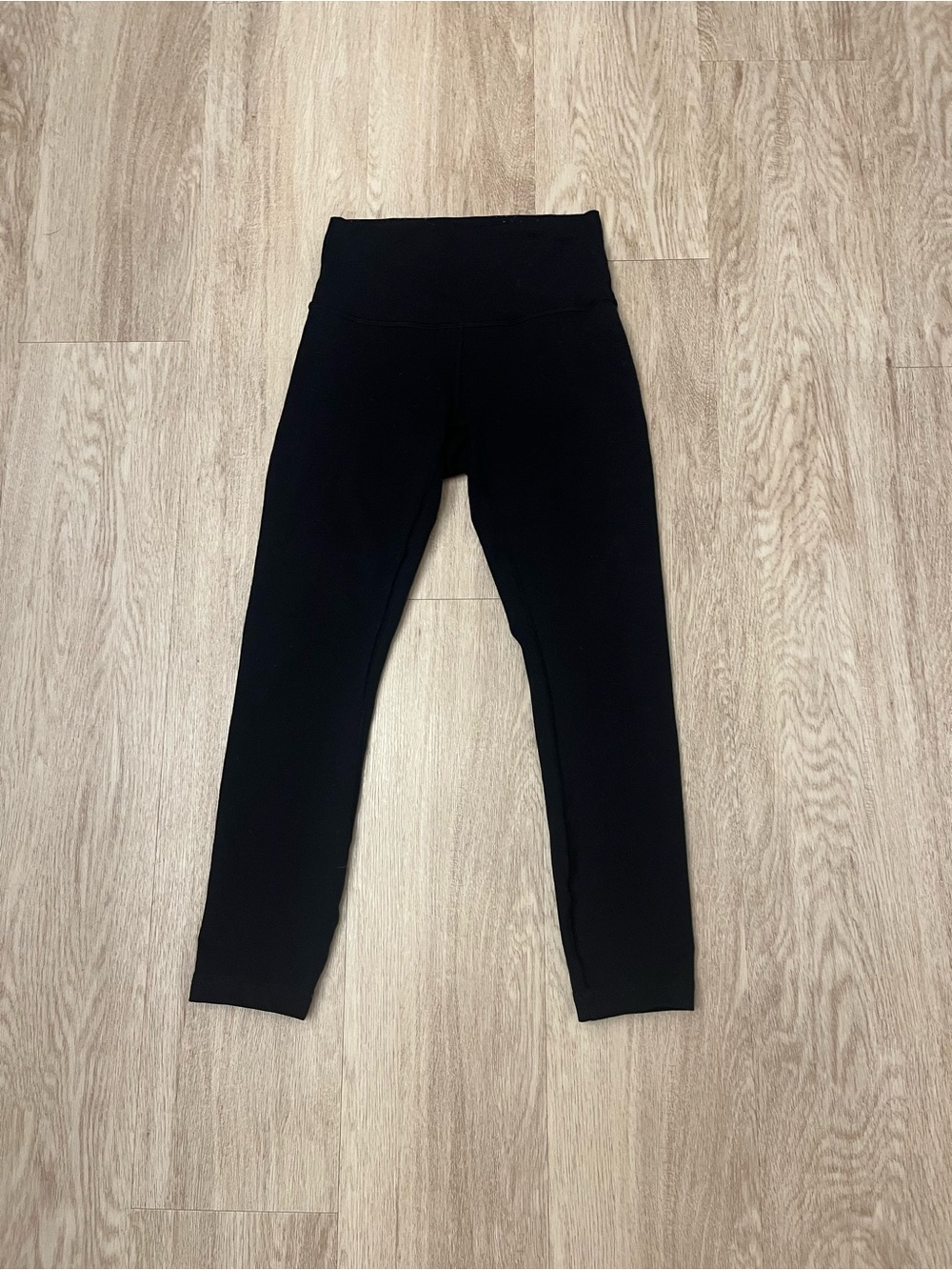 lululemon capris - Picture 2 of 3